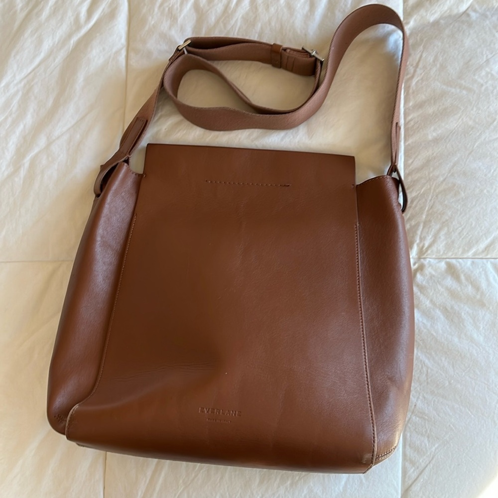 Everlane tan light brown leather crossbody or shoulder bag